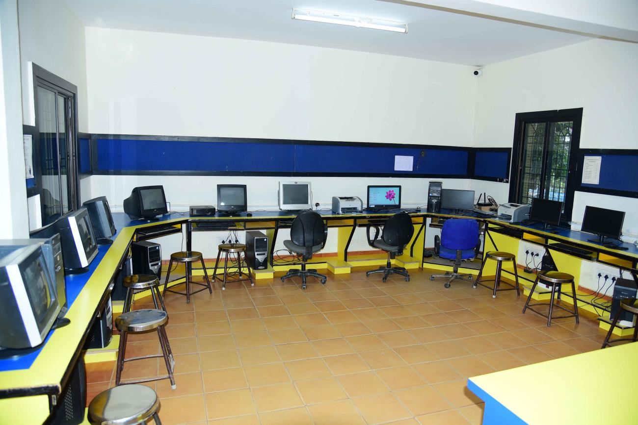 Computer Education, Computer Lab, School with Computer Labs.
